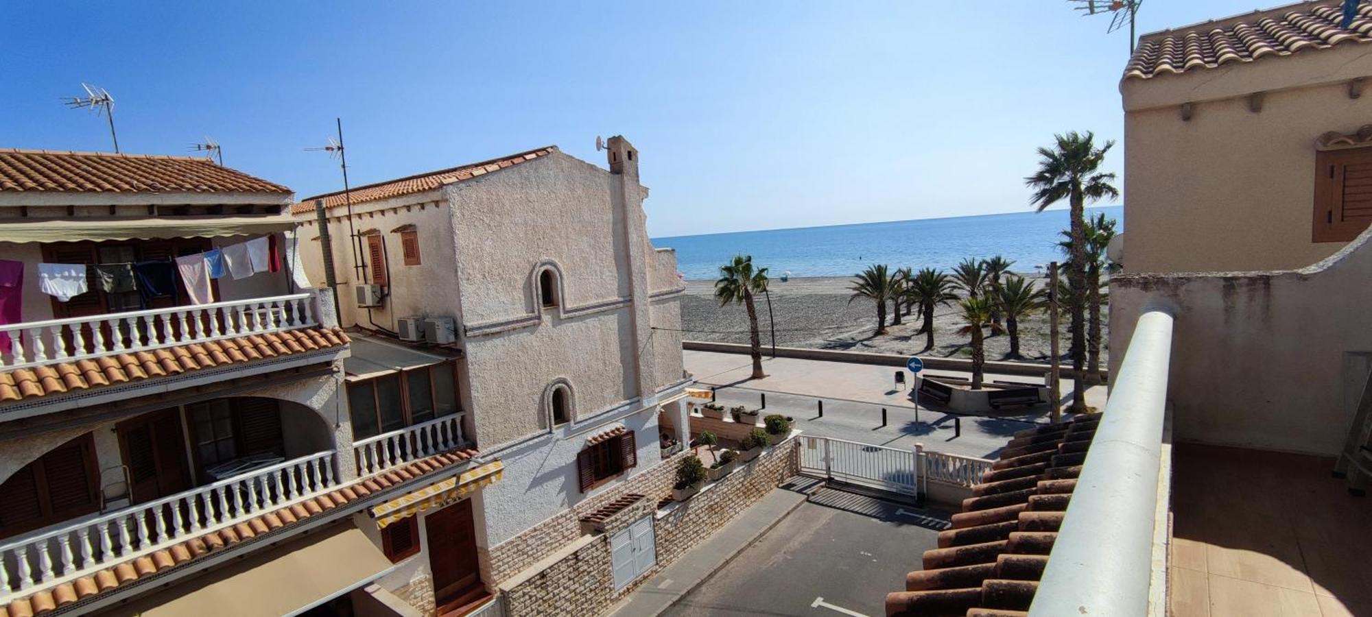 Breeze Townhouse By The Santa Pola